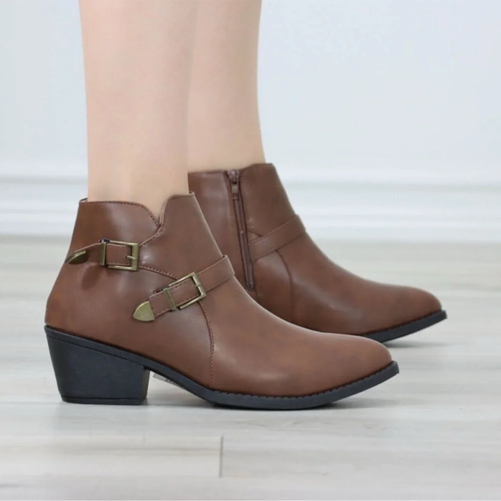 Women’s Ankle Tan Boots